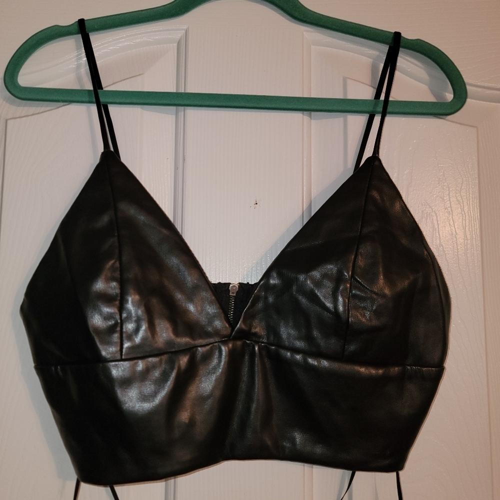 House of Harlow 1960 Black Faux Leather Crop Top